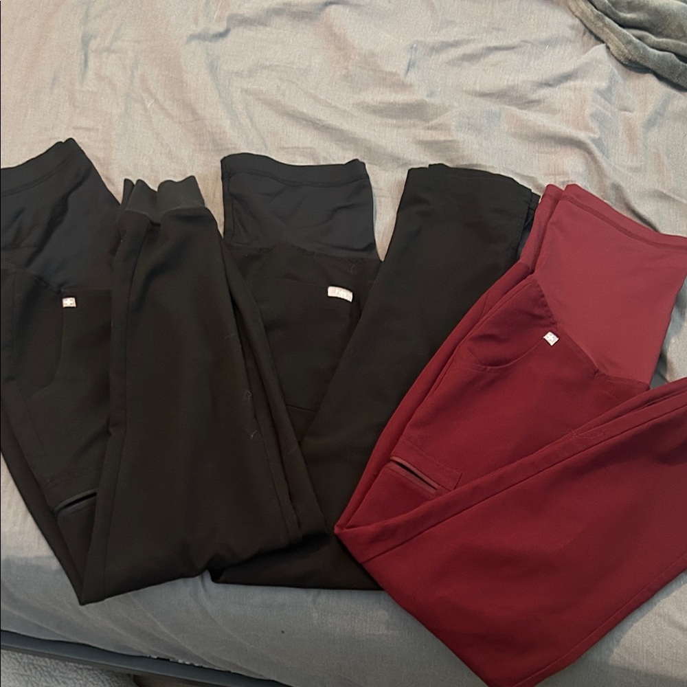 Figs maternity scrubs small